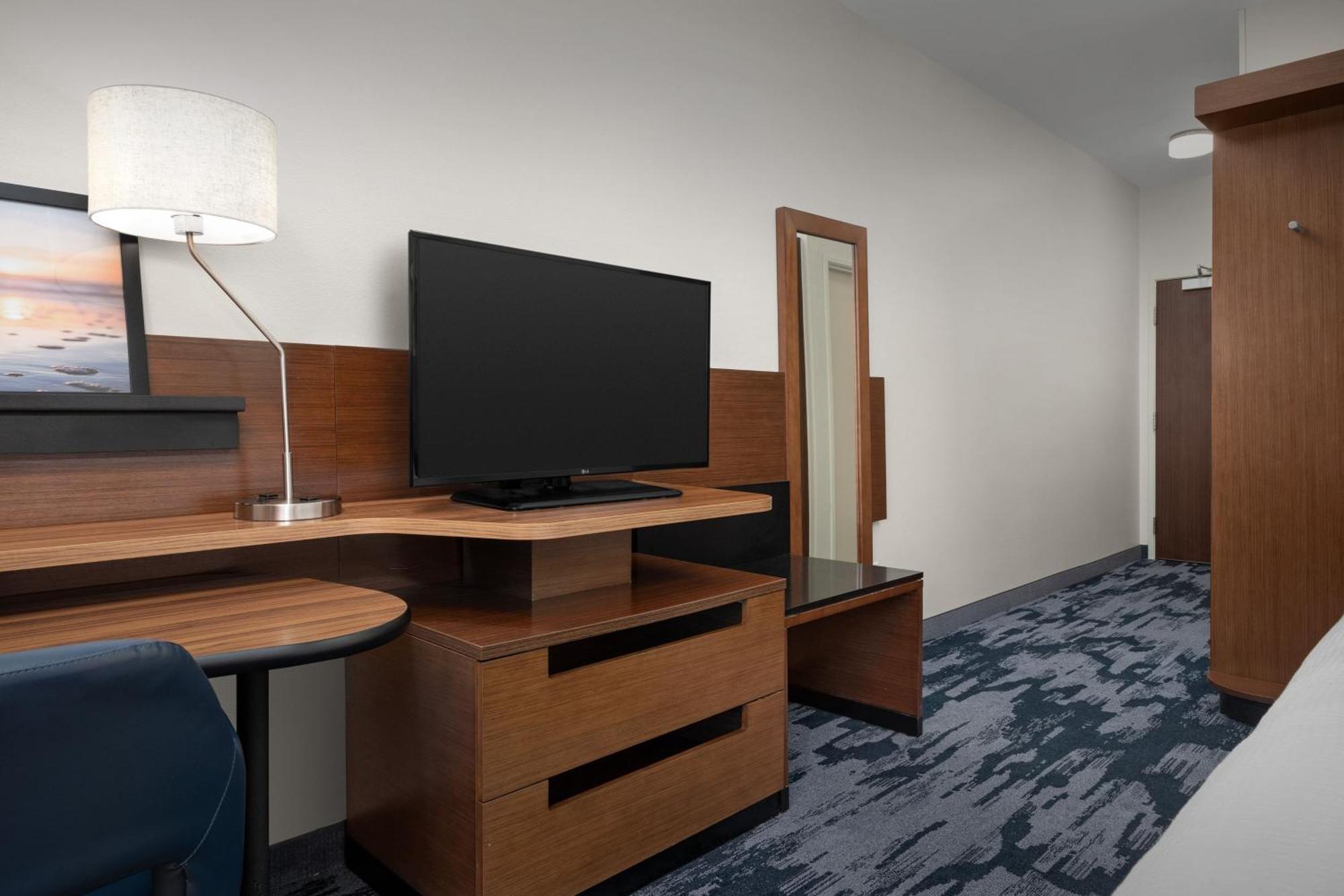 Fairfield Inn & Suites By Marriott Panama City Beach Upper Grand Lagoon Exterior photo