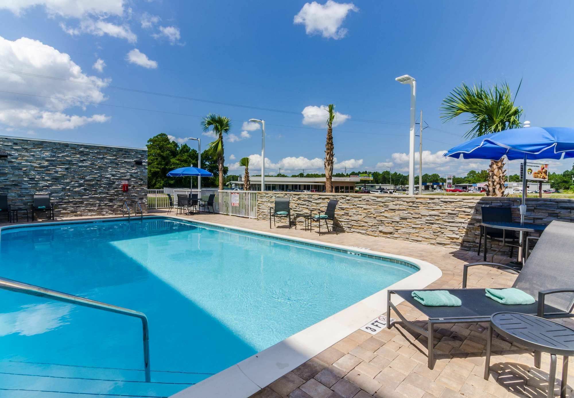Fairfield Inn & Suites By Marriott Panama City Beach Upper Grand Lagoon Exterior photo